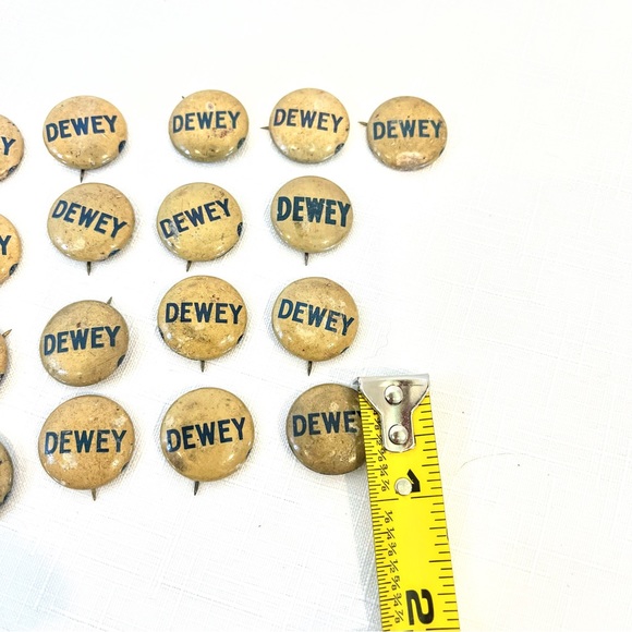 Vintage Political Lapel Pins “Dewey” 1940s lot of 17 - Picture 6 of 10